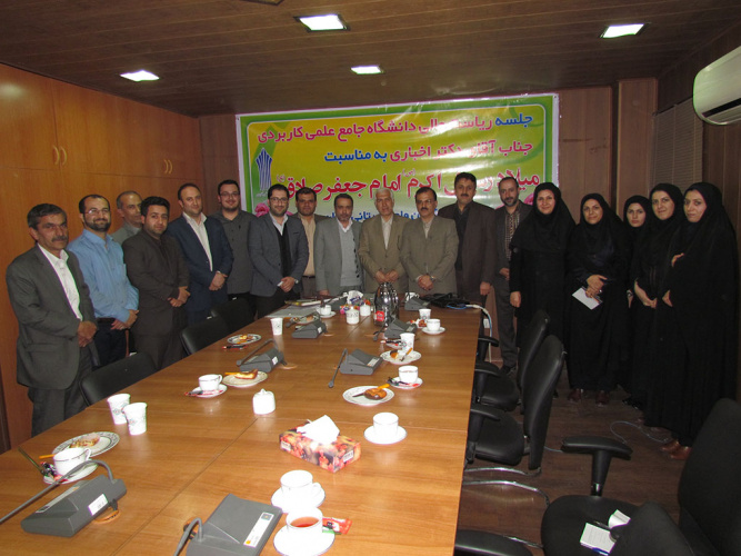 حضور جناب آقای دکتر اخباری - ریاست دانشگاه جامع علمی کاربردی کشور - واحد استان گیلان