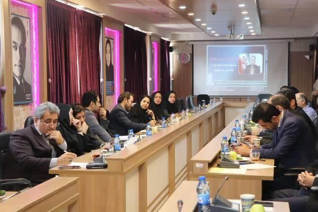 برگزاری گرامیداشت سی و چهارمین سالروز تاسیس دانشگاه با حضور مدیر کل تعاون، کار و رفاه اجتماعی استان گیلان با حضور روسا و مدیران آموزش مراکز برگزار شد.